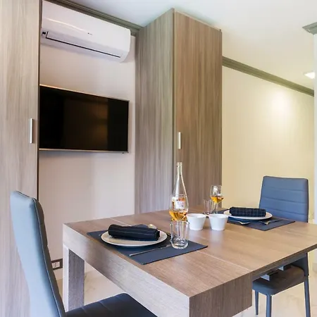 Apartamento Elegant Studio With Air Conditioning *